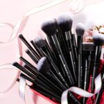 DUcare Professional Makeup Brushes Set 27Pcs Makeup Brush Set Premium Synthetic Kabuki Foundation Blending Face Powder Blush Concealers Eye Shadows Brushes - Image 3