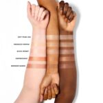 e.l.f. Halo Glow Silky Powder Highlighter, Long-Lasting Luminous Face Finish, Cake-Resistant With Micro-Shimmer, Vegan & Cruelty-Free, Soft Pearl Era - Image 3